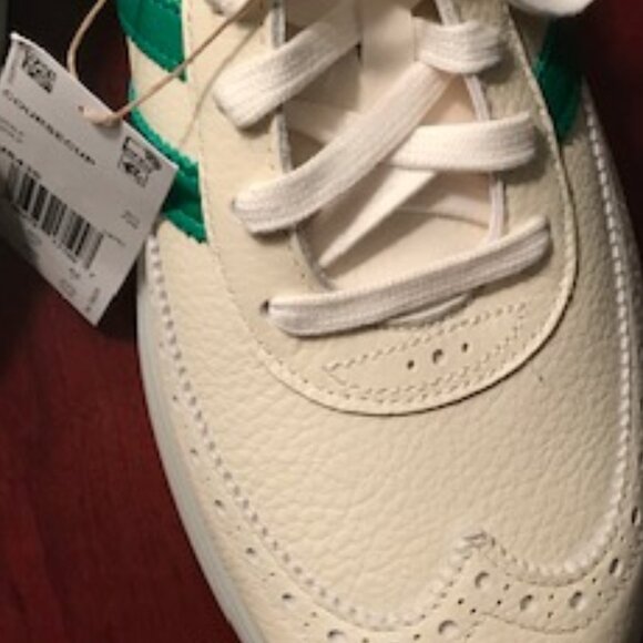 Adidas Spikeless Golf Shoe. Limited Edition. Men's Size 10. - Picture 7 of 8